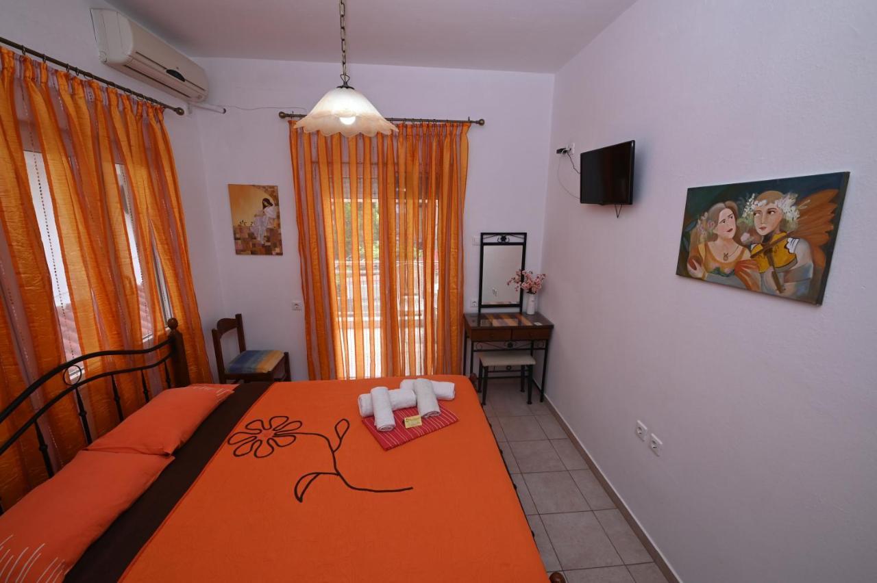 Four Seasons 1 Apartment Paralía Екстериор снимка
