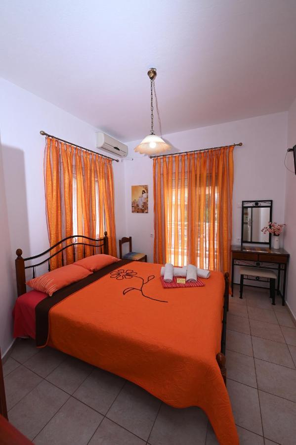 Four Seasons 1 Apartment Paralía Екстериор снимка