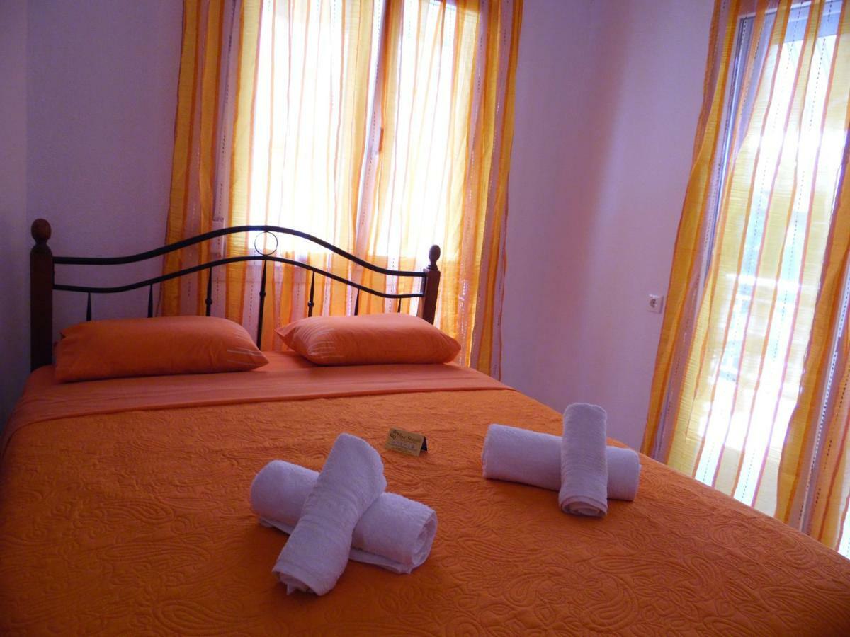 Four Seasons 1 Apartment Paralía Екстериор снимка