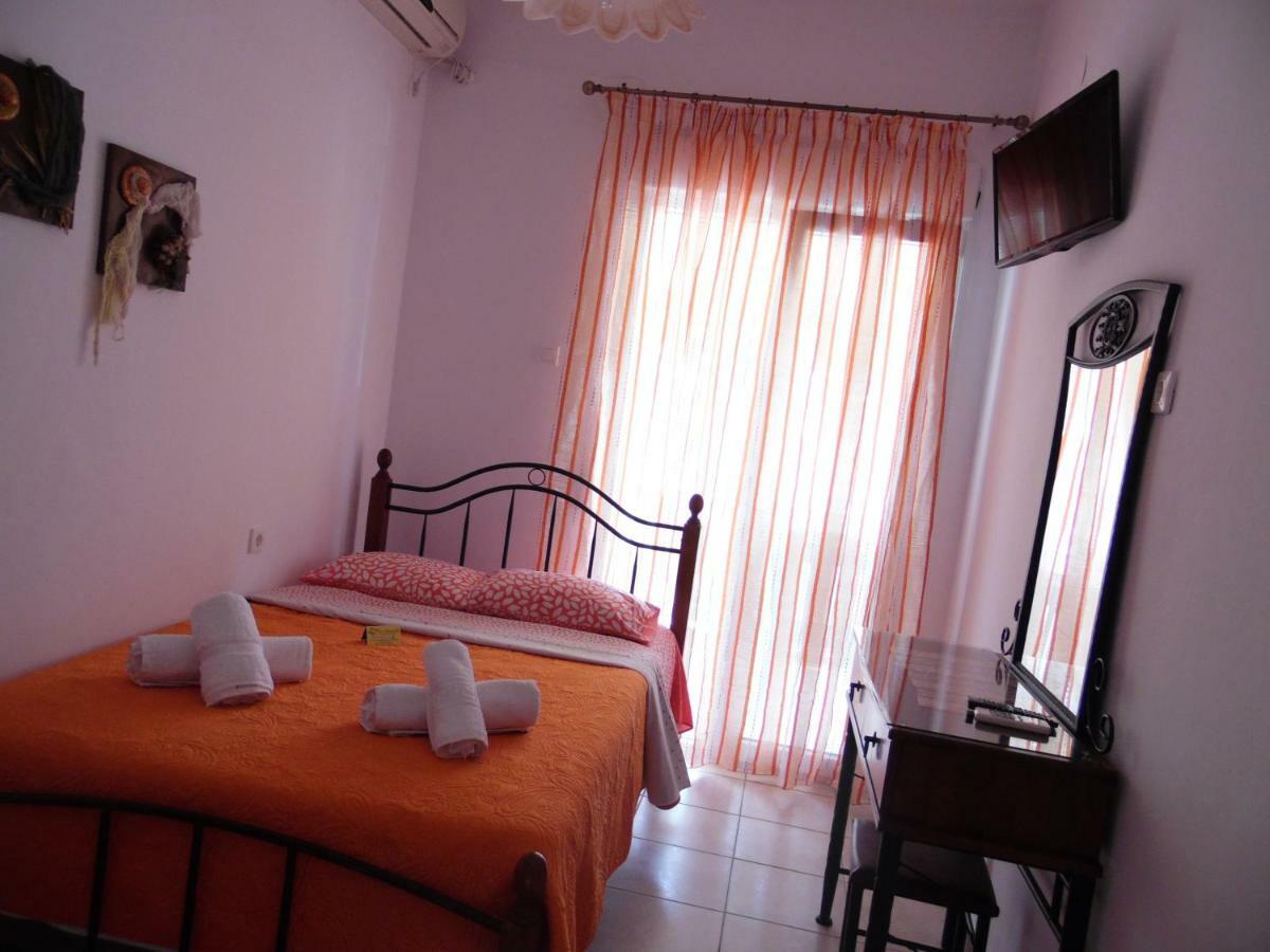 Four Seasons 1 Apartment Paralía Екстериор снимка