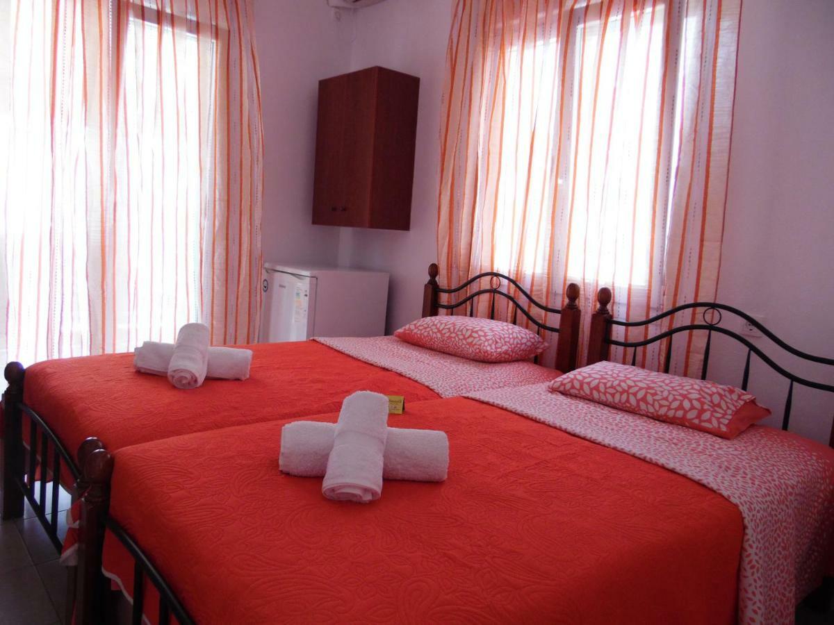 Four Seasons 1 Apartment Paralía Екстериор снимка