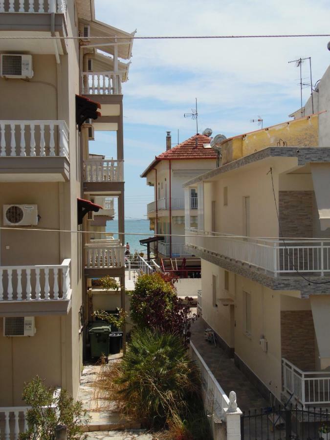 Four Seasons 1 Apartment Paralía Екстериор снимка